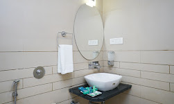 Room 2 (13)